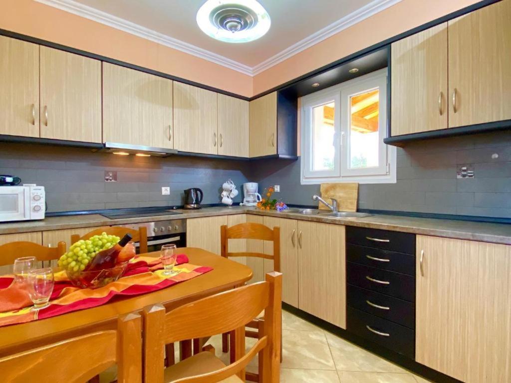 Anna Apartments Acharavi  Exterior photo